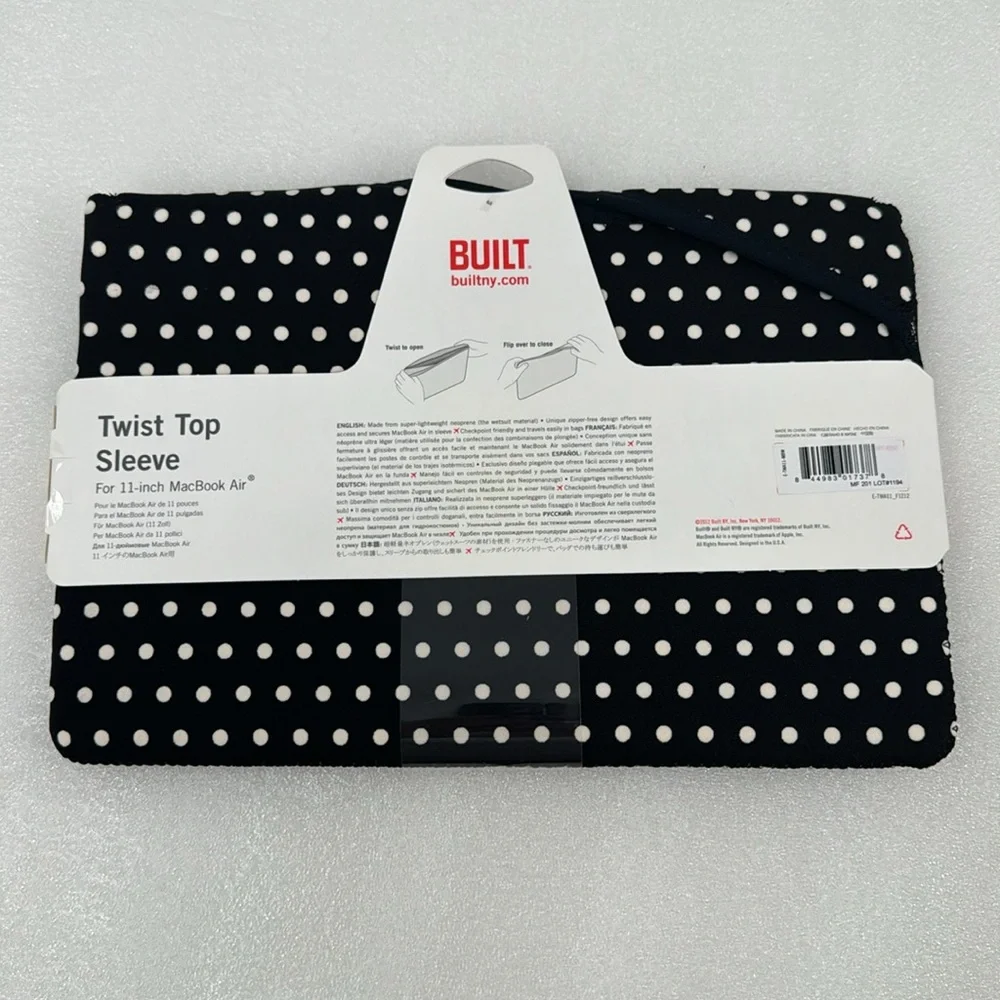 Built twist top sleeve for 11 inch MacBook Air black white polkadots apple